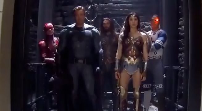 Justice League (2017) - lots of new Team Photos inside