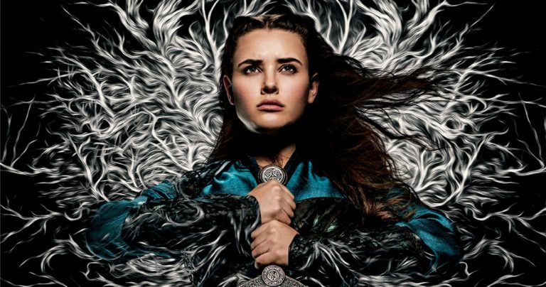 Katherine Langford drži Excalibur u prvim slikama iz Netflix serije ‘Cursed’